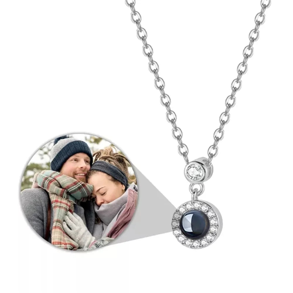 Collana con Proiezione della Foto Personalizzata - Ciondolo a Forma di Cuore