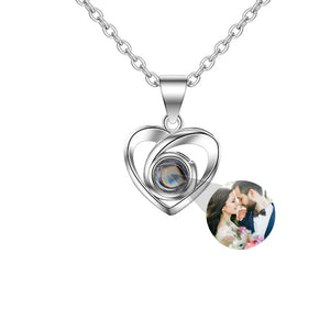 Collana con Proiezione della Foto Personalizzata - Ciondolo a Forma di Cuore